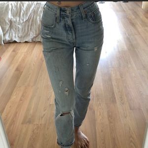 Women’s Levi’s 501s Straight High Rise Jeans Light Wash